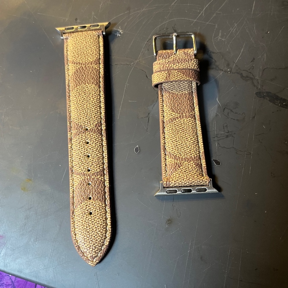 NWOT Coach Watch Band for the Apple Watch Series 8 41mm